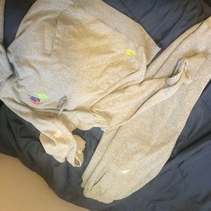 Mens medium Nike sweatsuit